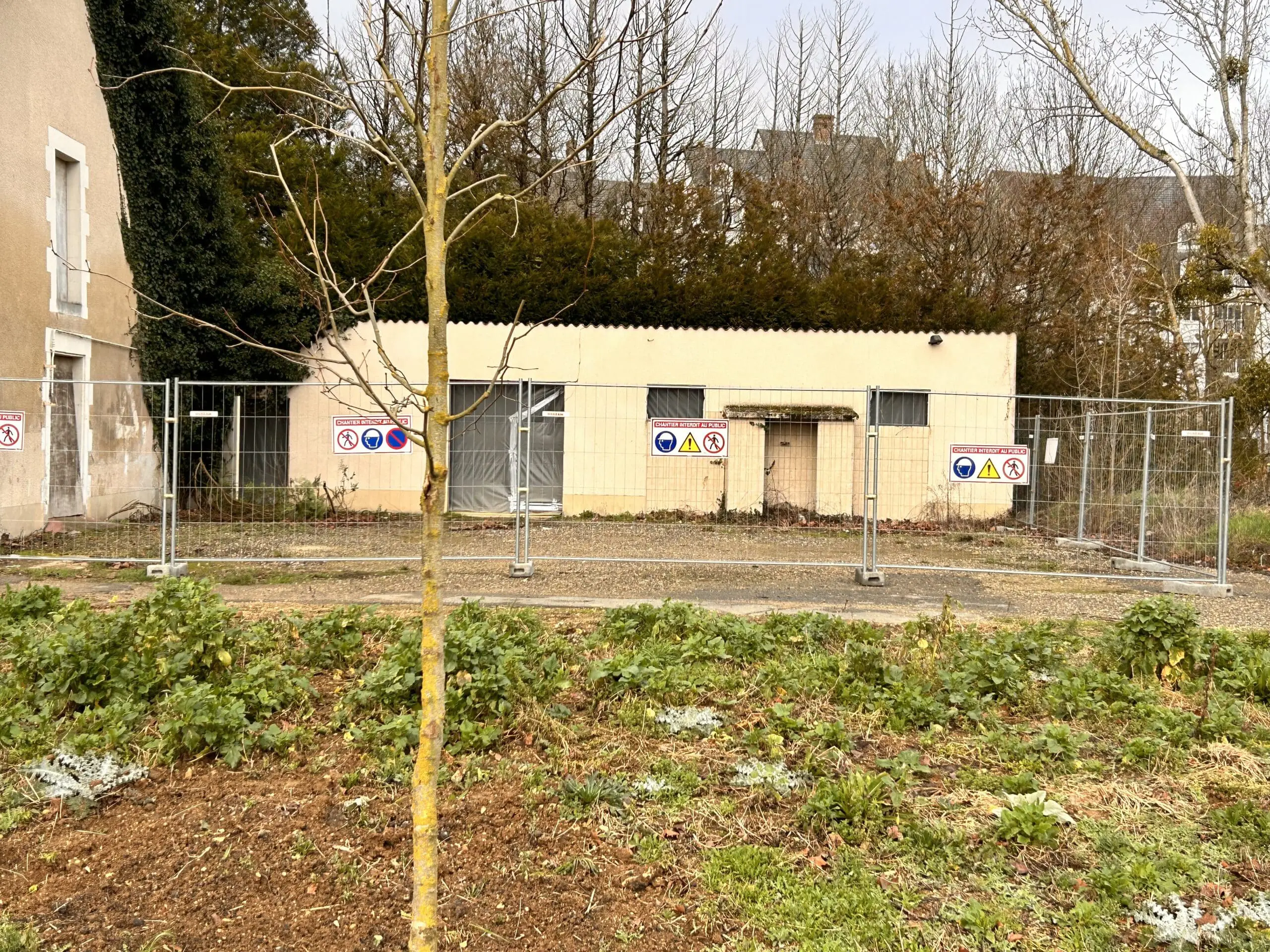 AC Du Propre, experts en démolition et nettoyages difficile dans la région Centre